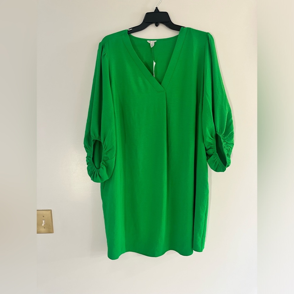 Kelly Green knee length dress